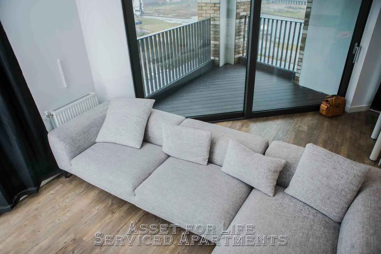 לונדון Pontoon Dock Key Workers Apartment מראה חיצוני תמונה